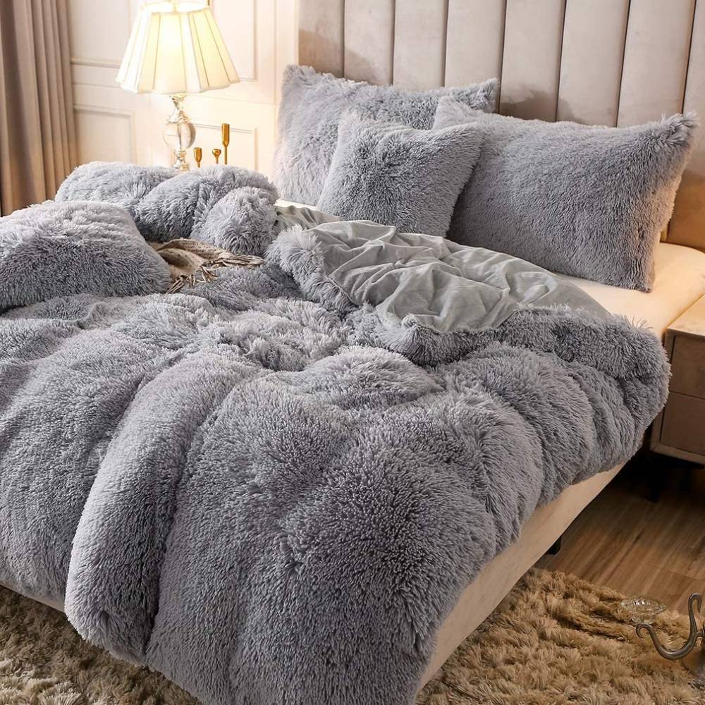 Fleece Bedding: image 6